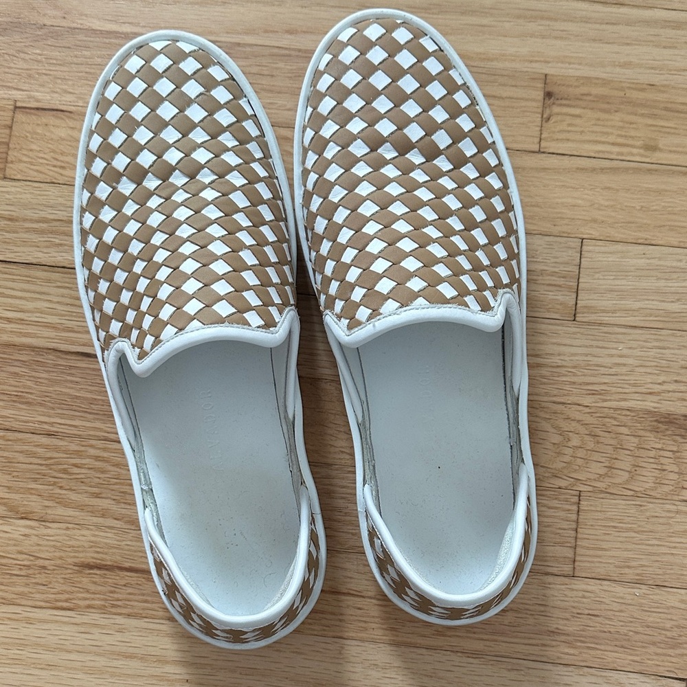 Freda Salvador sz 7.5
